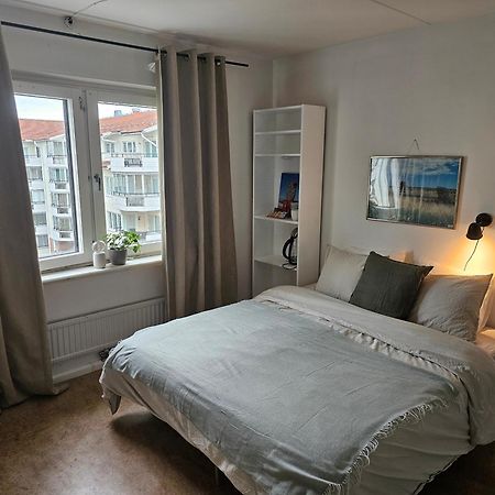 Central Room With Private Entrance And Ensuite Bathroom Stockholm Exterior photo